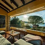 Barotul With Pool