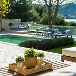 Barotul With Pool