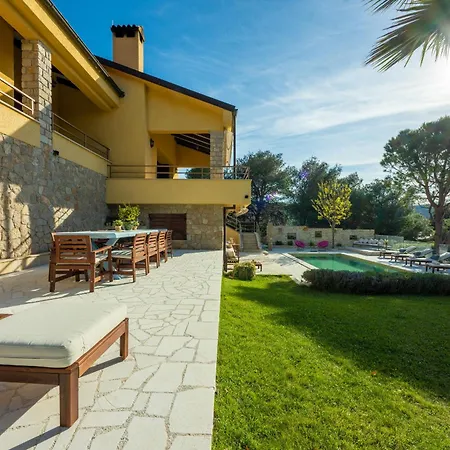 Vila Barotul With Pool Mrljane