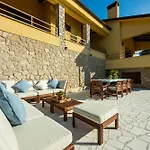 Barotul With Pool וילה