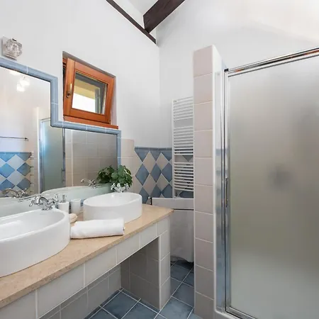 Villa Barotul With Pool Mrljane