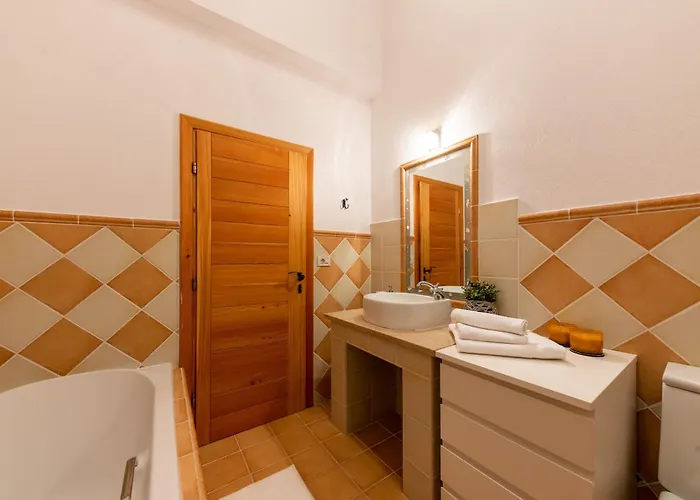 Вилла Barotul With Pool Mrljane