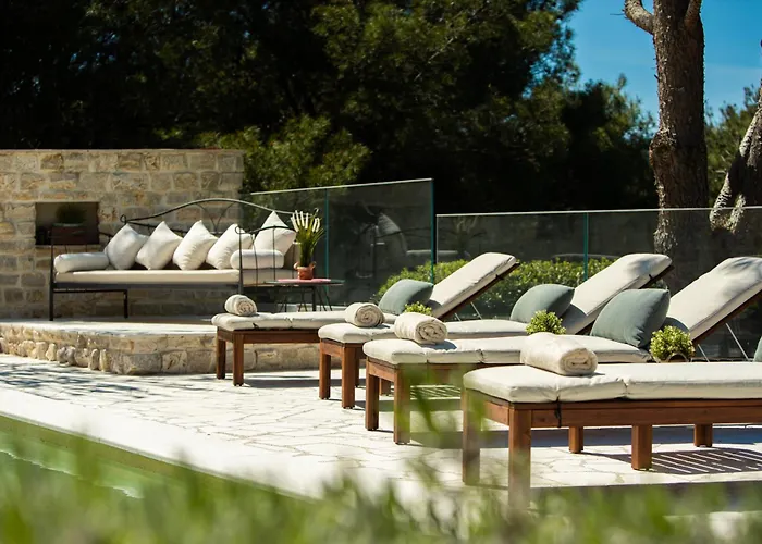 Barotul With Pool Mrljane