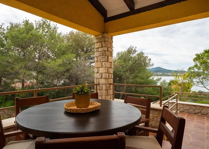 Barotul With Pool Вилла