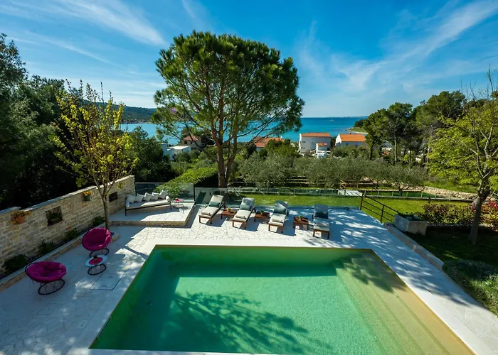 Barotul With Pool Mrljane