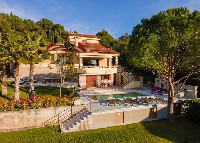 Вилла Barotul With Pool *