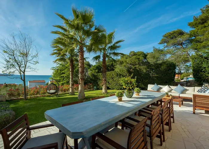 Barotul With Pool Вилла *