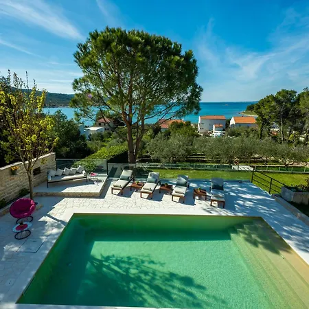 Barotul With Pool Mrljane