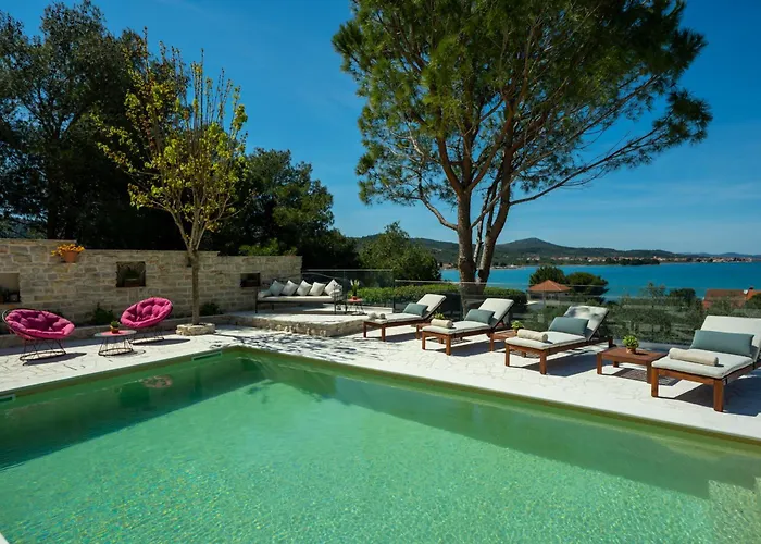 Barotul With Pool * Mrljane