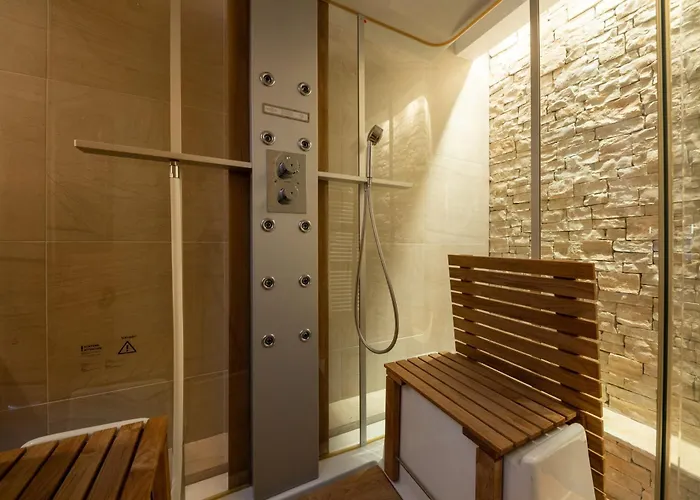 Barotul With Pool וילה